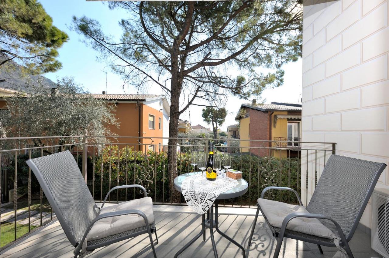 Appartamento Mimosa Centro Salo' Exterior foto
